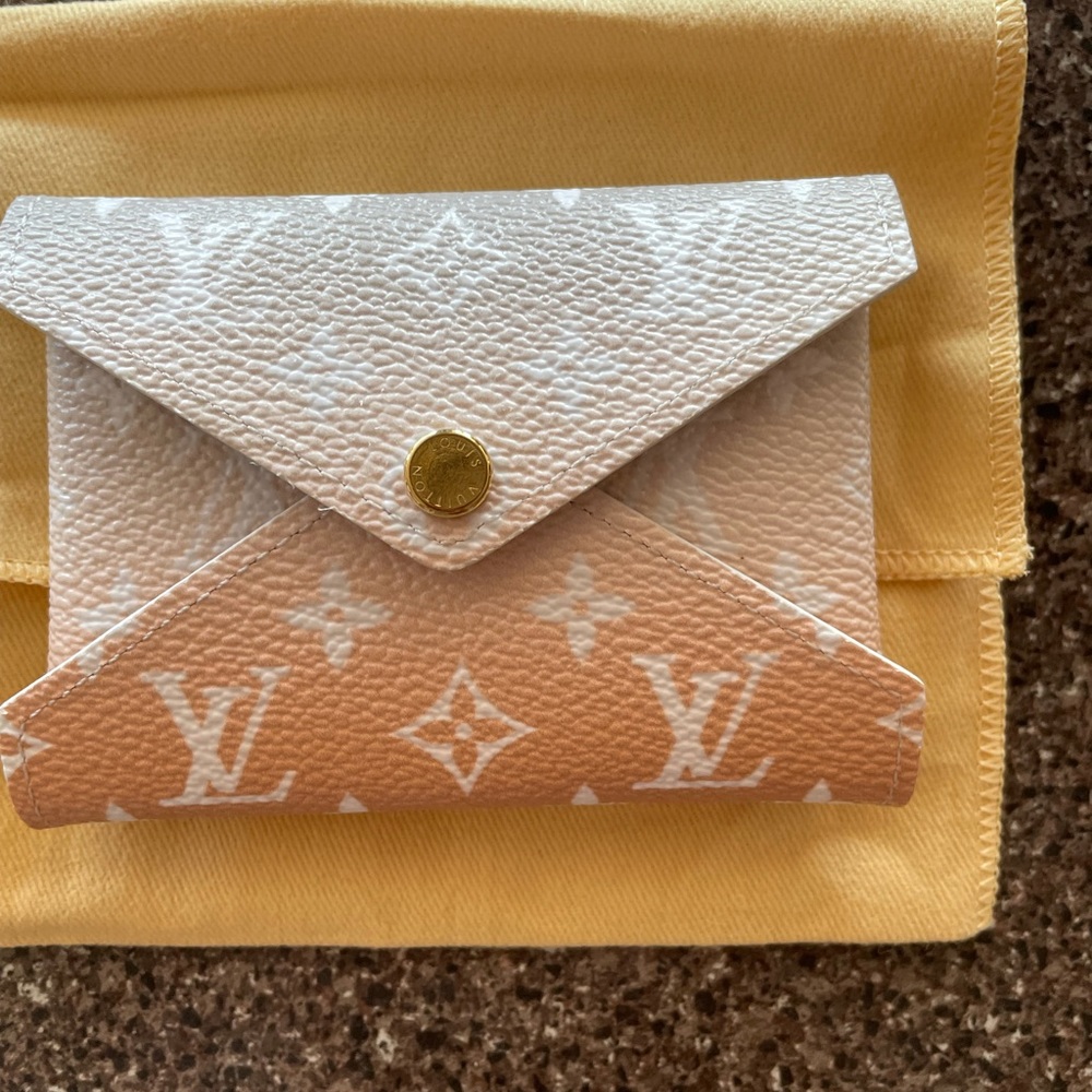 Like new - Small LV wallet- summer collection